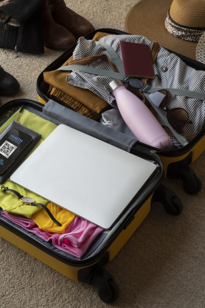 packing image - ilahi tour and travels
